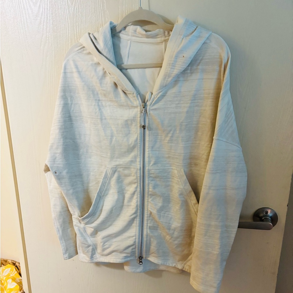 Lululemon White with variegated  Cream Zip-Up Hoodie size Md/Lg